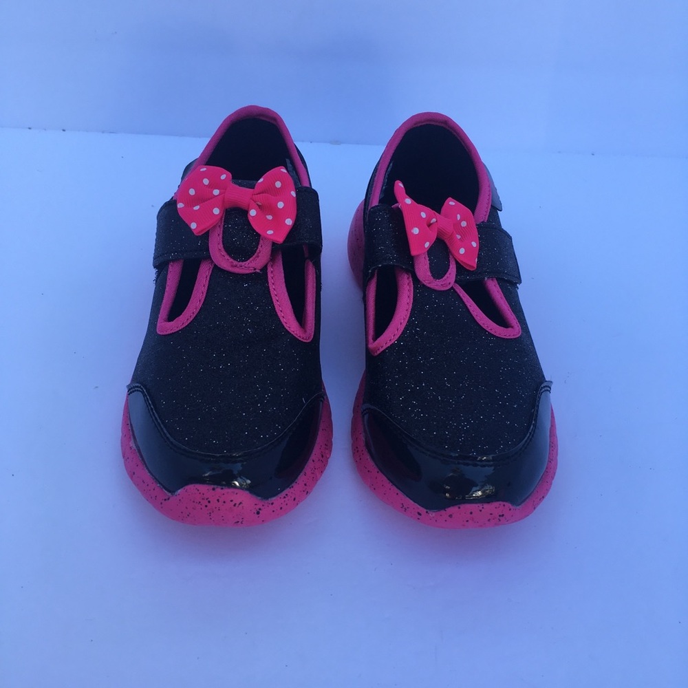 NWT GIRLS SPARKLY VELCRO SHOES SIZE US 1